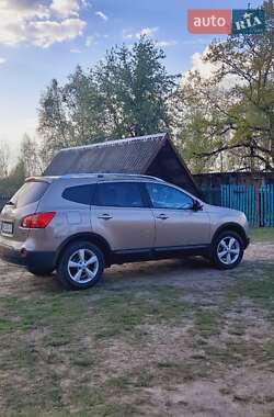 Позашляховик / Кросовер Nissan Qashqai+2 2009 в 