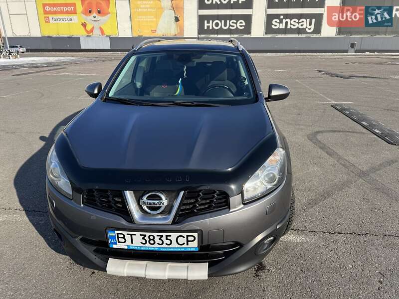 Внедорожник / Кроссовер Nissan Qashqai+2 2013 в Киеве