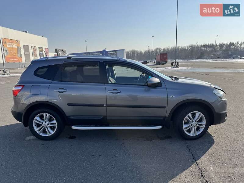 Внедорожник / Кроссовер Nissan Qashqai+2 2013 в Киеве