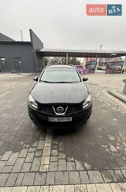 Позашляховик / Кросовер Nissan Qashqai+2 2011 в 