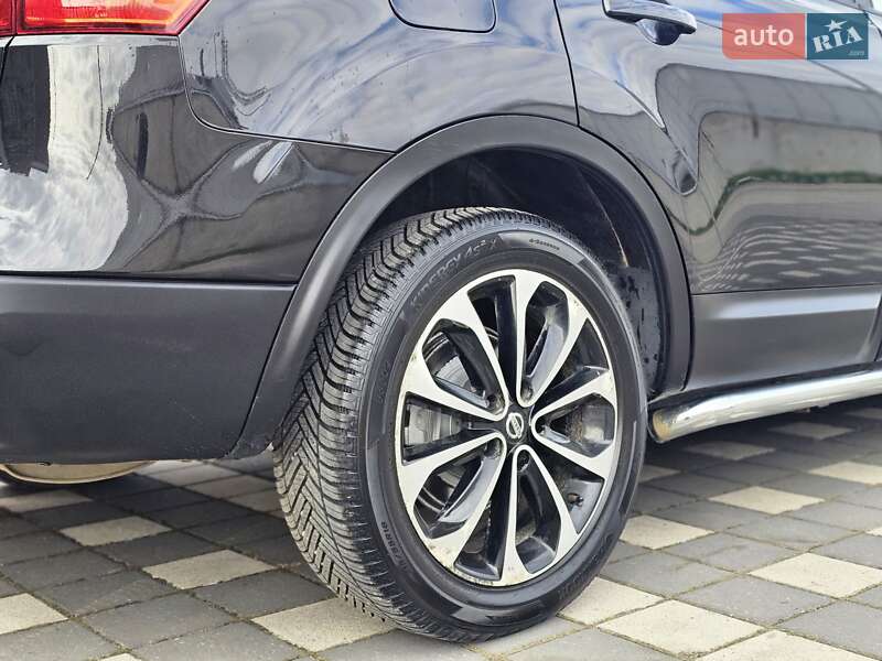 Позашляховик / Кросовер Nissan Qashqai+2 2011 в Стрию
