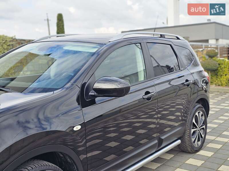 Позашляховик / Кросовер Nissan Qashqai+2 2011 в Стрию