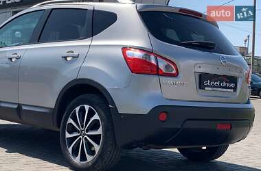 Позашляховик / Кросовер Nissan Qashqai+2 2012 в 