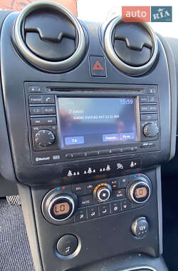 Позашляховик / Кросовер Nissan Qashqai+2 2009 в 