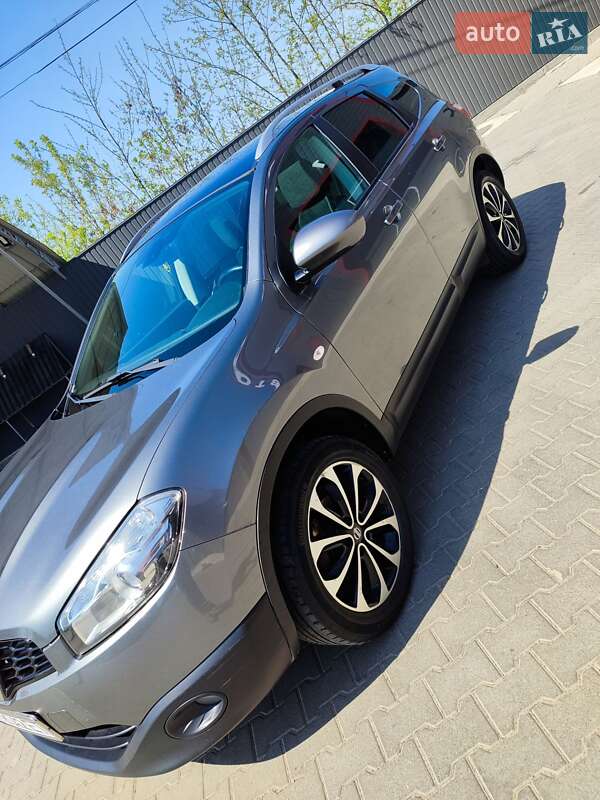 Nissan Qashqai+2 2011