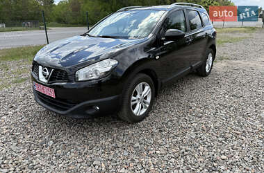 Позашляховик / Кросовер Nissan Qashqai+2 2011 в Полтаві