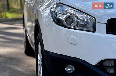Внедорожник / Кроссовер Nissan Qashqai+2 2010 в 