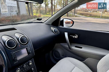 Внедорожник / Кроссовер Nissan Qashqai+2 2010 в 