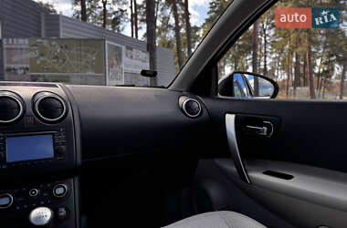 Внедорожник / Кроссовер Nissan Qashqai+2 2010 в 