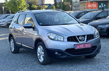 Внедорожник / Кроссовер Nissan Qashqai+2 2011 в 