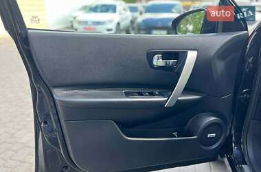 Внедорожник / Кроссовер Nissan Qashqai+2 2011 в 
