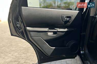 Внедорожник / Кроссовер Nissan Qashqai+2 2011 в 