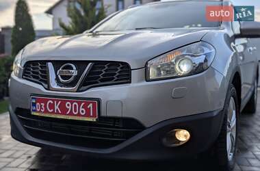 Внедорожник / Кроссовер Nissan Qashqai+2 2011 в 