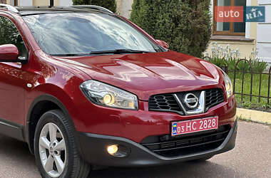 Позашляховик / Кросовер Nissan Qashqai+2 2011 в 