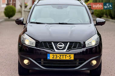 Внедорожник / Кроссовер Nissan Qashqai+2 2012 в 