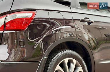 Внедорожник / Кроссовер Nissan Qashqai+2 2012 в 