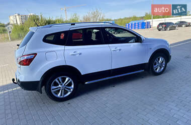 Позашляховик / Кросовер Nissan Qashqai+2 2010 в 