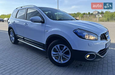 Позашляховик / Кросовер Nissan Qashqai+2 2010 в 