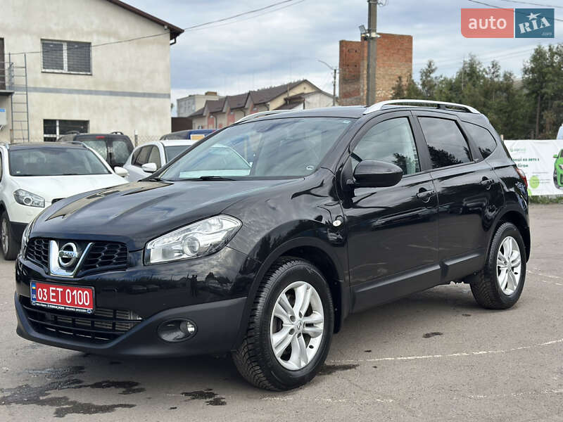 Nissan Qashqai+2 2011