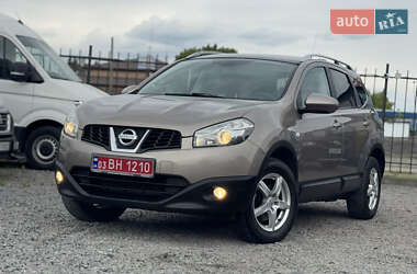 Внедорожник / Кроссовер Nissan Qashqai+2 2011 в 