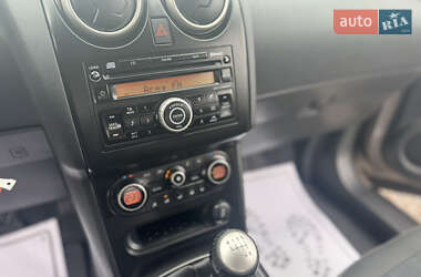 Внедорожник / Кроссовер Nissan Qashqai+2 2011 в 