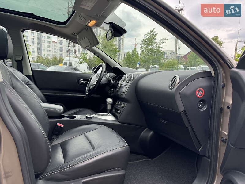 Внедорожник / Кроссовер Nissan Qashqai+2 2010 в Ивано-Франковске