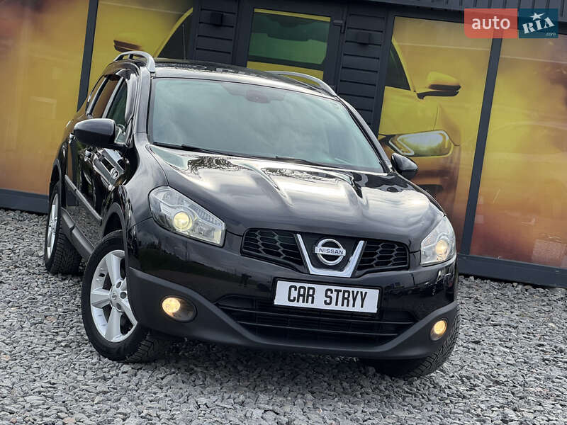 Позашляховик / Кросовер Nissan Qashqai+2 2010 в Стрию