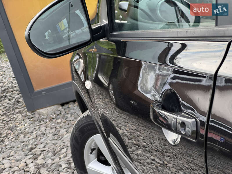 Позашляховик / Кросовер Nissan Qashqai+2 2010 в Стрию