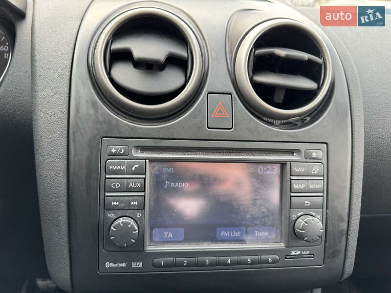 Позашляховик / Кросовер Nissan Qashqai+2 2010 в Стрию