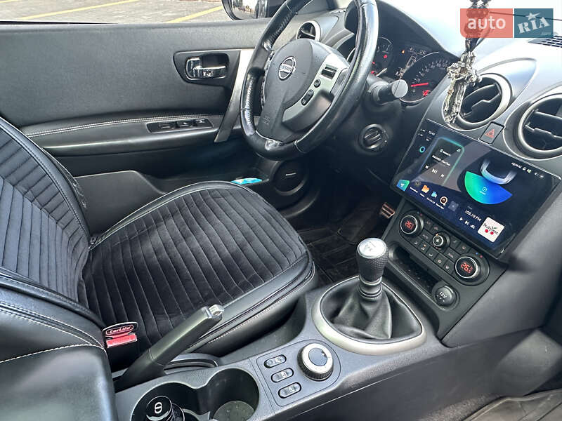 Позашляховик / Кросовер Nissan Qashqai+2 2011 в Голованівську