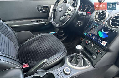 Внедорожник / Кроссовер Nissan Qashqai+2 2011 в 