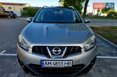 Позашляховик / Кросовер Nissan Qashqai+2 2010 в 