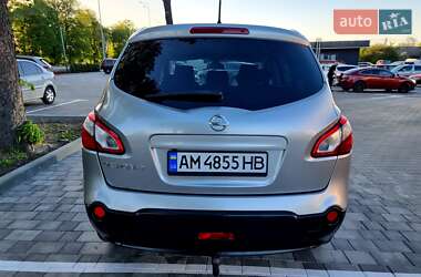 Позашляховик / Кросовер Nissan Qashqai+2 2010 в 