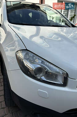 Позашляховик / Кросовер Nissan Qashqai+2 2012 в 