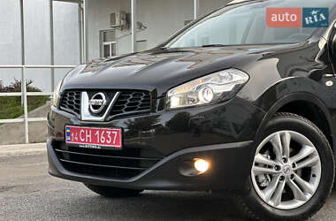 Позашляховик / Кросовер Nissan Qashqai+2 2011 в 