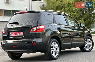 Позашляховик / Кросовер Nissan Qashqai+2 2011 в 