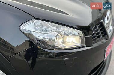 Позашляховик / Кросовер Nissan Qashqai+2 2011 в 