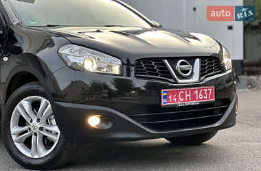 Позашляховик / Кросовер Nissan Qashqai+2 2011 в 