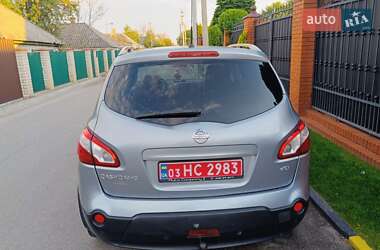 Внедорожник / Кроссовер Nissan Qashqai+2 2011 в 
