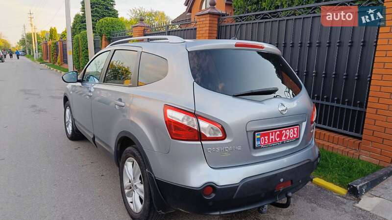 Внедорожник / Кроссовер Nissan Qashqai+2 2011 в Александрие