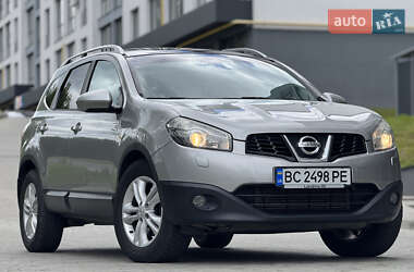 Внедорожник / Кроссовер Nissan Qashqai+2 2010 в Новояворовске