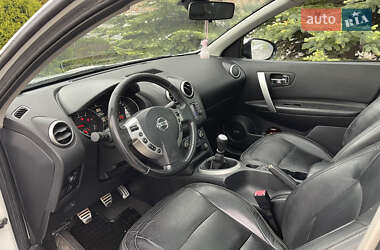 Внедорожник / Кроссовер Nissan Qashqai+2 2010 в 