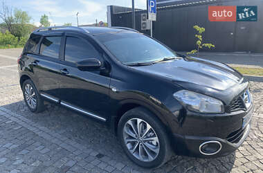 Позашляховик / Кросовер Nissan Qashqai+2 2010 в 