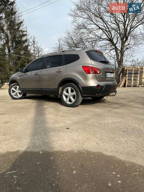 Внедорожник / Кроссовер Nissan Qashqai+2 2009 в Тернополе