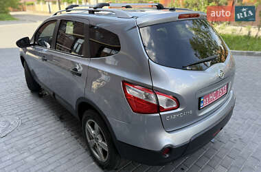 Позашляховик / Кросовер Nissan Qashqai+2 2011 в 
