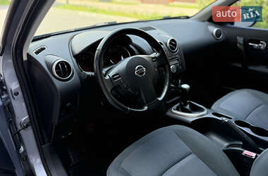 Позашляховик / Кросовер Nissan Qashqai+2 2011 в 