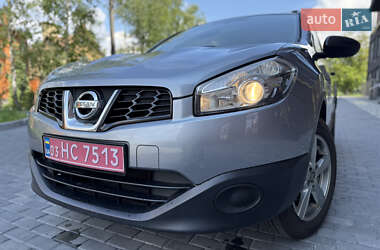 Позашляховик / Кросовер Nissan Qashqai+2 2011 в 