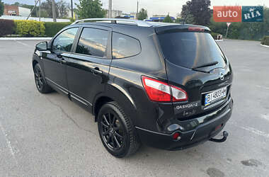 Позашляховик / Кросовер Nissan Qashqai+2 2011 в 