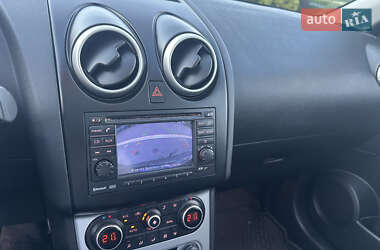 Позашляховик / Кросовер Nissan Qashqai+2 2011 в 