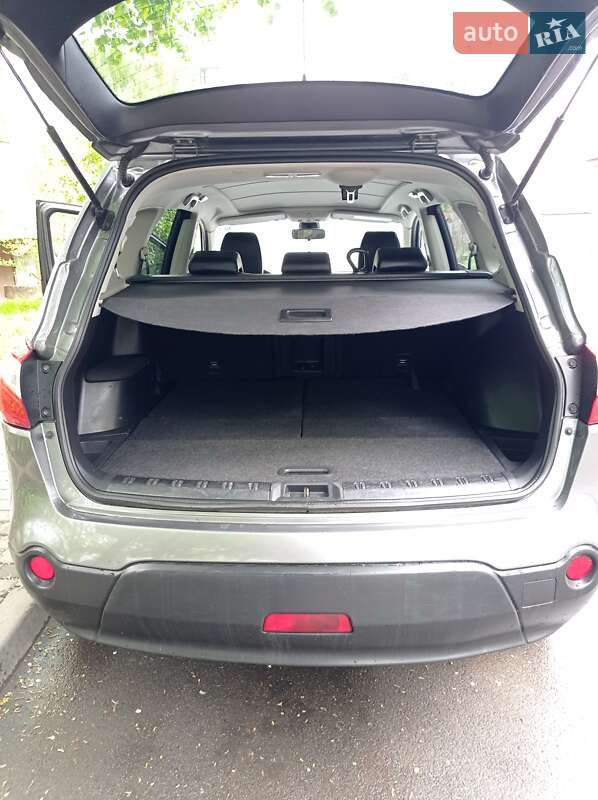 Позашляховик / Кросовер Nissan Qashqai+2 2013 в Івано-Франківську